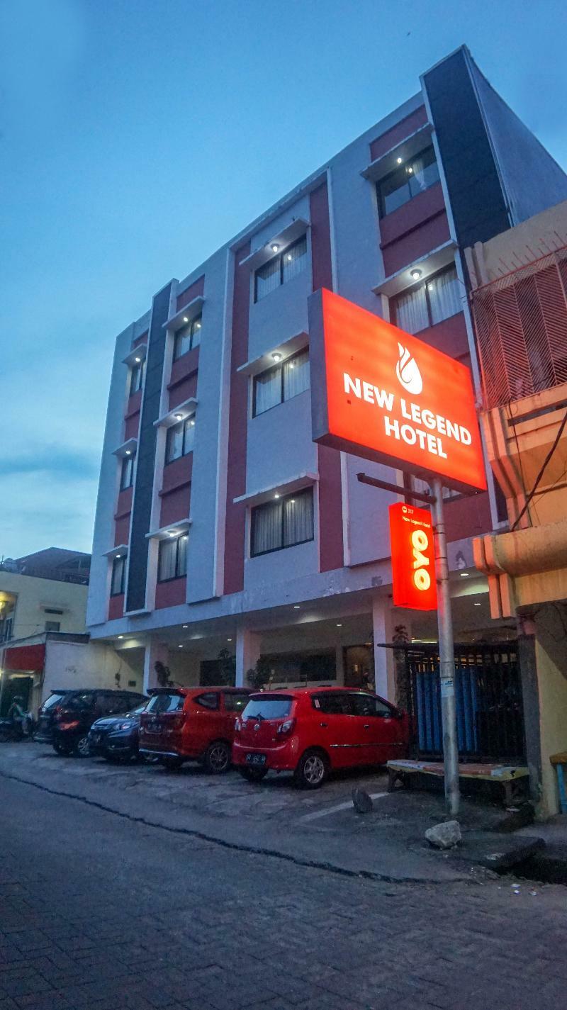 New Legend Hotel Makassar Eksteriør billede